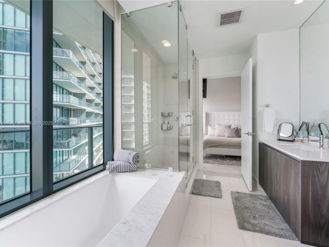 Apartment for rent  Unit #3407 - photo 5976264