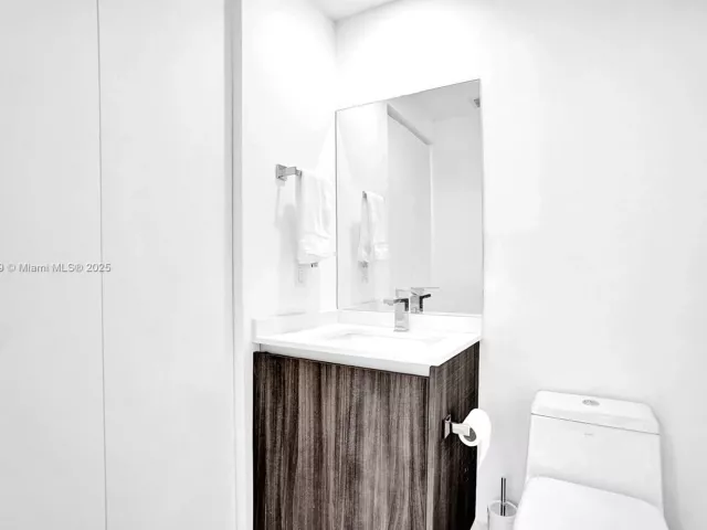 Apartment for sale  Unit #208 - photo 5973518