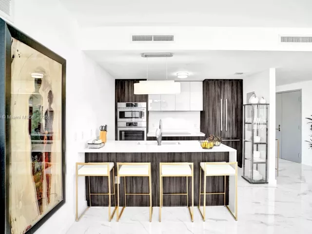 Apartment for sale  Unit #208 - photo 5973508