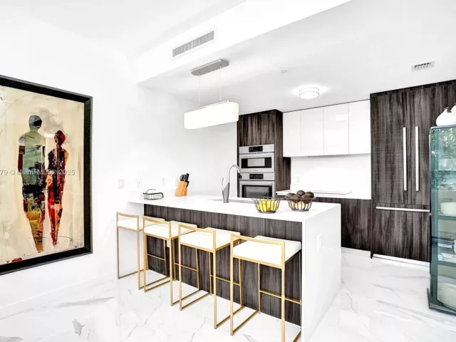 Apartment for sale  Unit #208 - photo 5973509