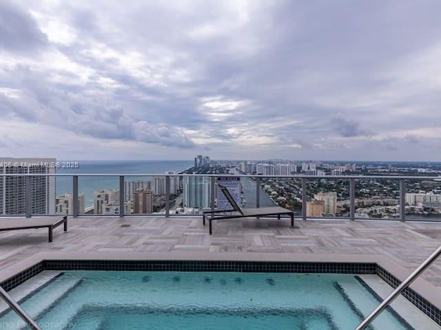 Apartment for rent  Unit #T3501 - photo 5971759