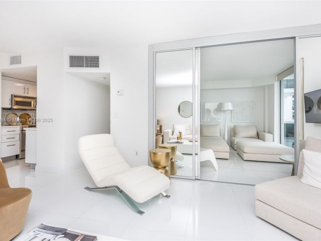 Apartment for rent  Unit #706 - photo 5970287