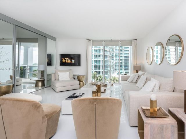 Apartment for rent  Unit #706 - photo 5970291