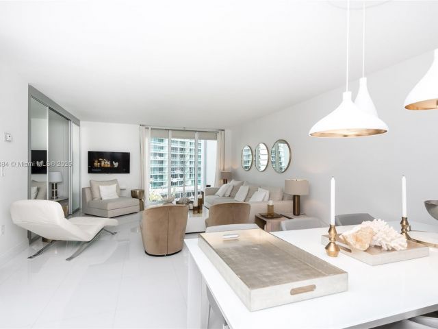 Apartment for rent  Unit #706 - photo 5970294