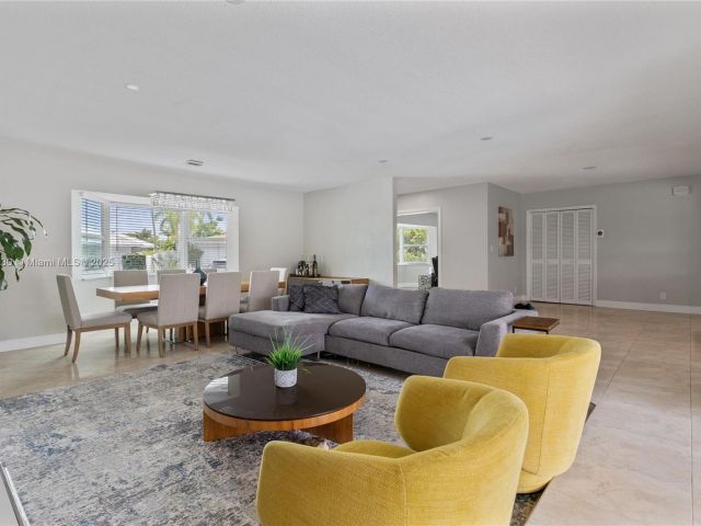 Home for rent at 608 1st Key Dr - photo 5970923