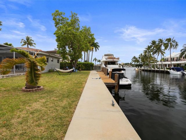 Home for rent at 608 1st Key Dr - photo 5970927