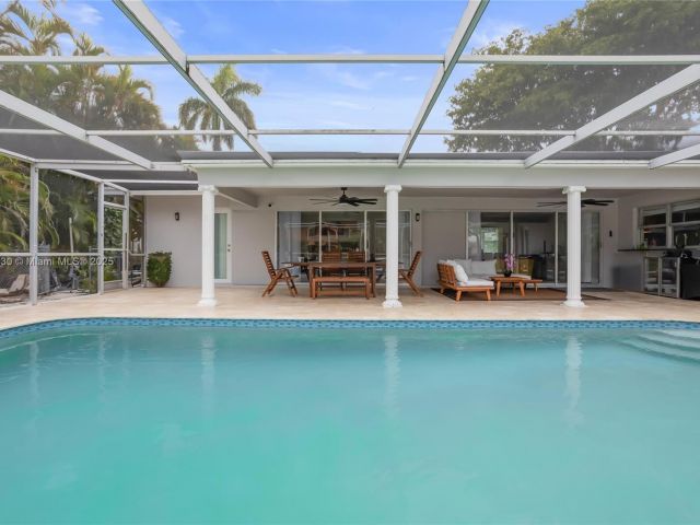 Home for rent at 608 1st Key Dr - photo 5970931