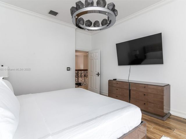 Home for rent at 1309 Middle River Dr - photo 6054221