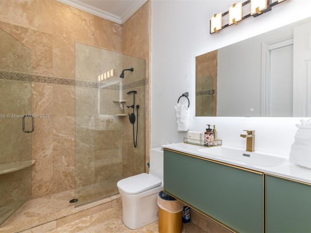 Home for rent at 1309 Middle River Dr - photo 6054225