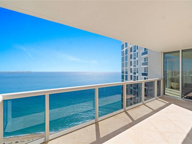 Apartment for sale  Unit #3307 - photo 6027390