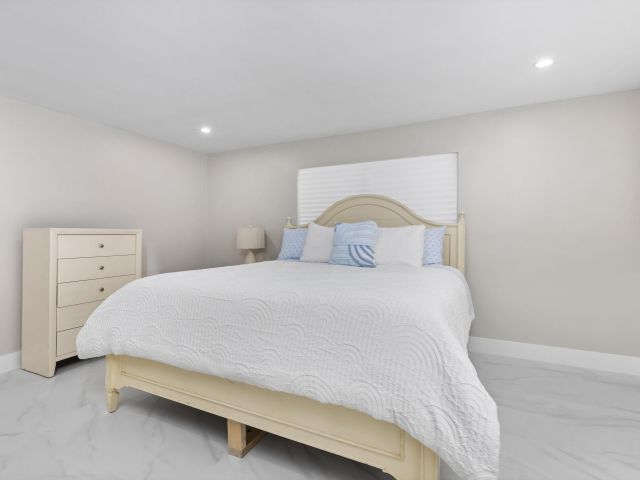 Home for sale at 2500 NE 23rd Street - photo 5980640