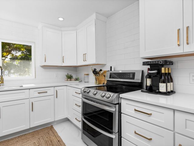 Home for sale at 2500 NE 23rd Street - photo 5980645