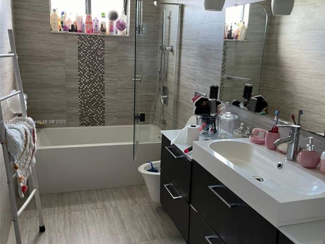 Home for rent at 20375 NE 22nd Pl - photo 5971476