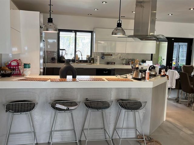 Home for rent at 20375 NE 22nd Pl - photo 5971483