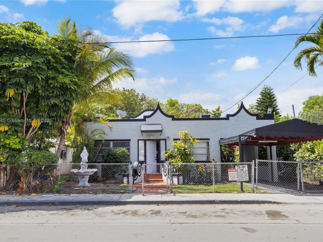 Home for sale at 34 NW 34th Ter - photo 5987227