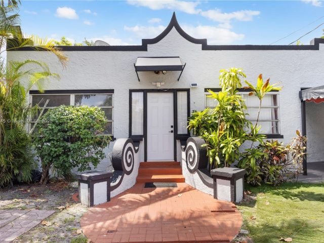 Home for sale at 34 NW 34th Ter - photo 5987228