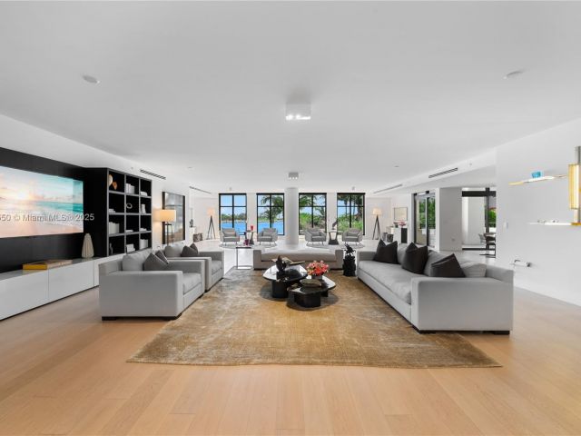 Apartment for sale  Unit #7025 - photo 5975649