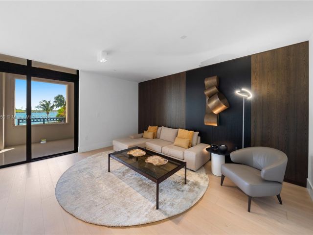 Apartment for sale  Unit #7025 - photo 5975655