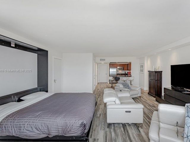 Apartment for sale  Unit #1532 - photo 6029061