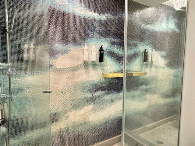 Apartment for sale  Unit #812 - photo 5974190