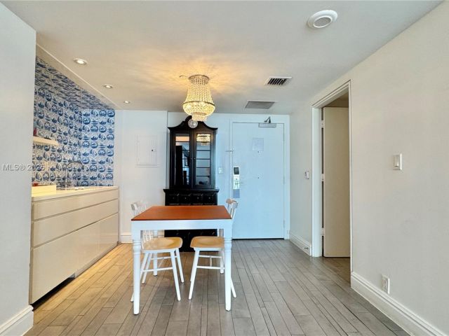 Apartment for sale  Unit #812 - photo 5974194