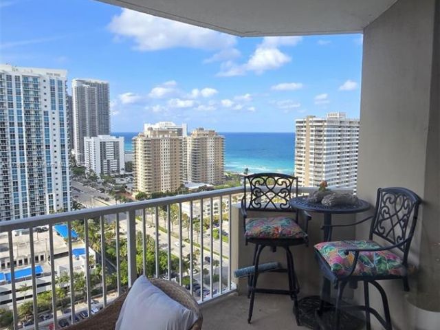 Apartment for sale  Unit #21D - photo 5973614