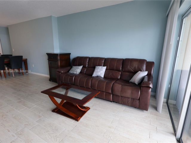 Apartment for rent  Unit #21D - photo 6155502