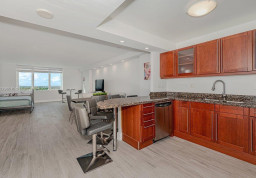 Apartment #1531 at Roney Palace