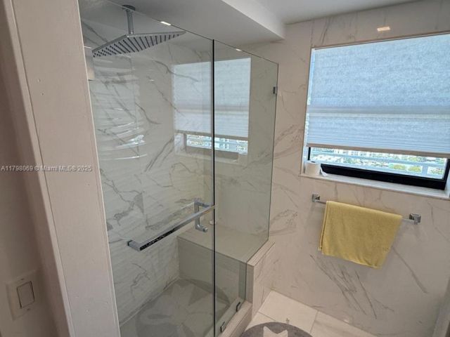 Apartment for rent  Unit # - photo 5976383