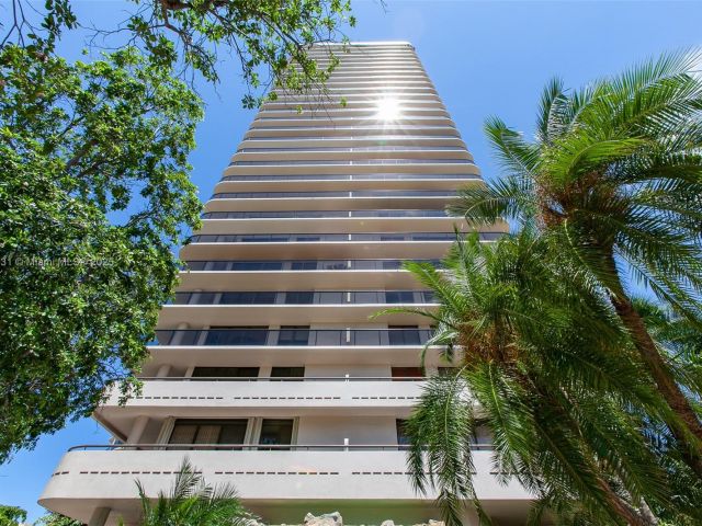 Apartment for sale  Unit #16GR - photo 6020355