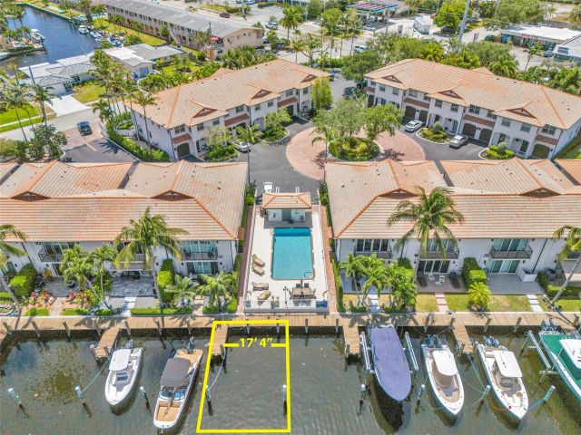 Home for sale at 1327 SE 3rd Ave 1327 - photo 5980607