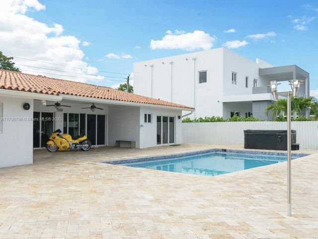 Home for sale at 2055 Keystone Blvd - photo 5976850