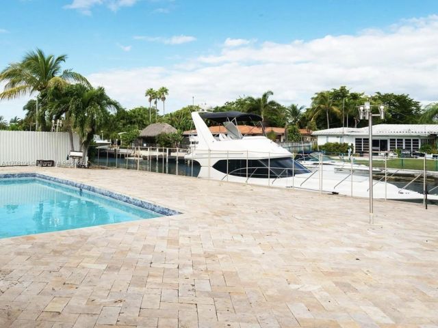 Home for sale at 2055 Keystone Blvd - photo 5976855