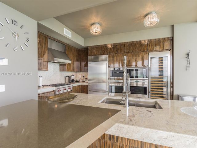 Apartment for sale  Unit #2100 - photo 5979466