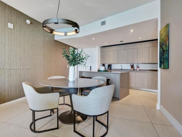 Apartment for sale  Unit #2803 - photo 5980187