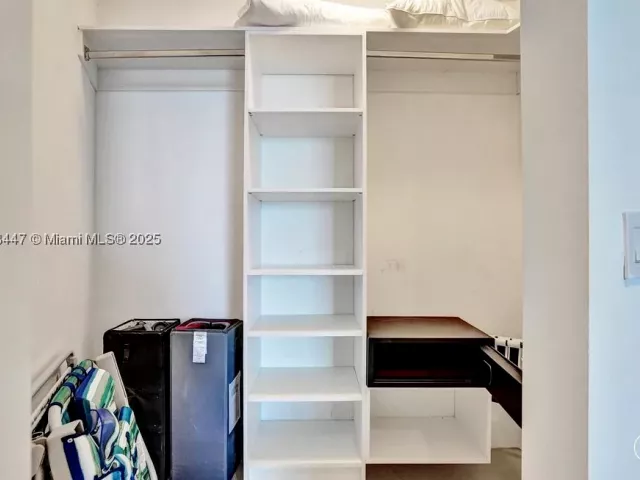 2-bedroom condo for sale in Hollywood - 4111 S Ocean Dr 2803 - MondialRealty