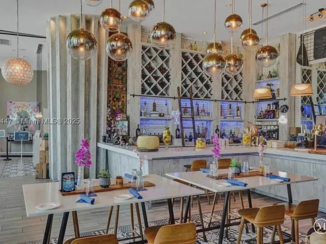 2-bedroom condo for sale in Hollywood - 4111 S Ocean Dr 2803 - MondialRealty