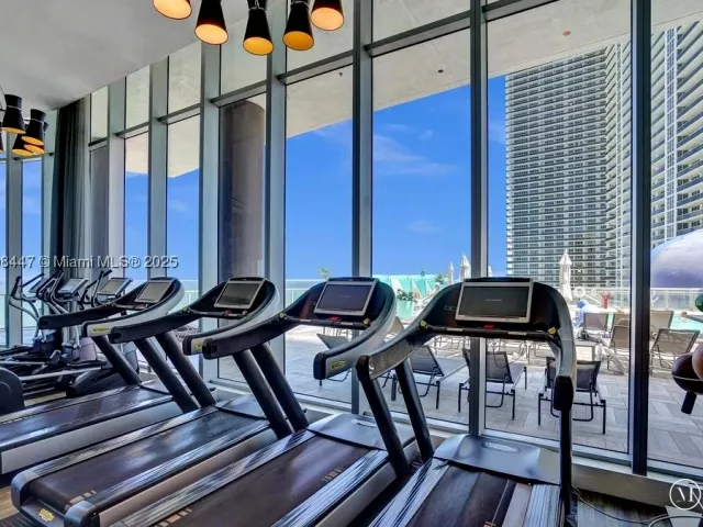 2-bedroom condo for sale in Hollywood - 4111 S Ocean Dr 2803 - MondialRealty