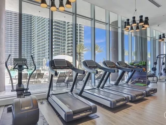 2-bedroom condo for sale in Hollywood - 4111 S Ocean Dr 2803 - MondialRealty