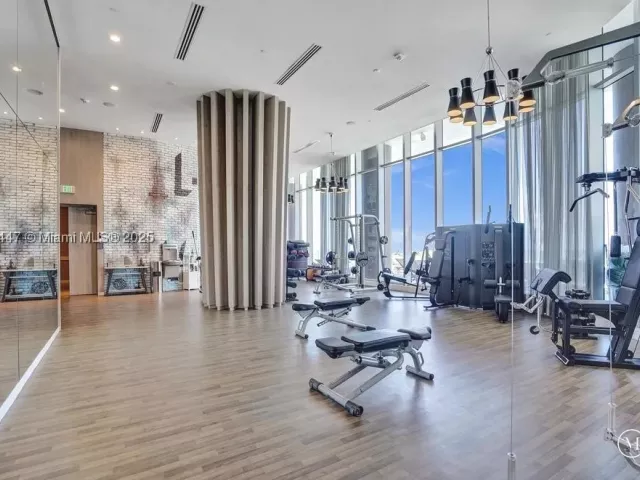2-bedroom condo for sale in Hollywood - 4111 S Ocean Dr 2803 - MondialRealty