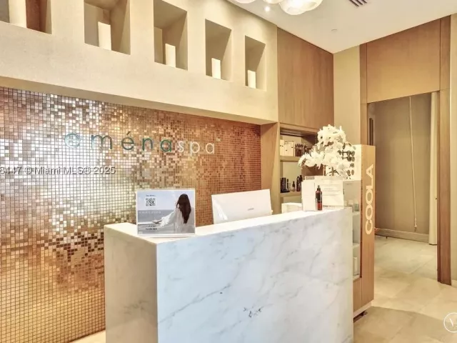 2-bedroom condo for sale in Hollywood - 4111 S Ocean Dr 2803 - MondialRealty