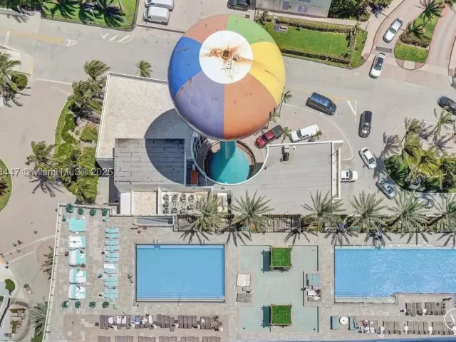 2-bedroom condo for sale in Hollywood - 4111 S Ocean Dr 2803 - MondialRealty