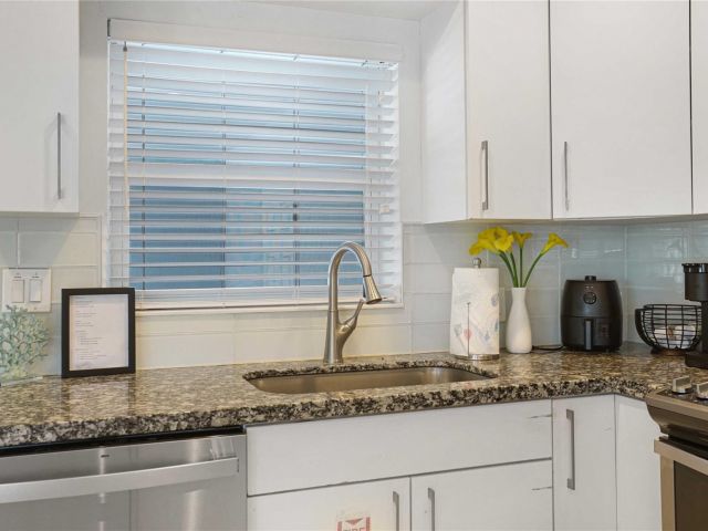 Home for rent at 2716 N Ocean Blvd - photo 6003021