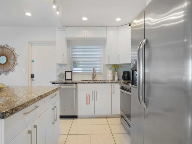 Home for rent at 2716 N Ocean Blvd - photo 6003023