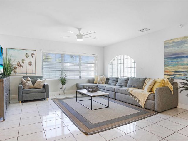 Home for rent at 2716 N Ocean Blvd - photo 6003032