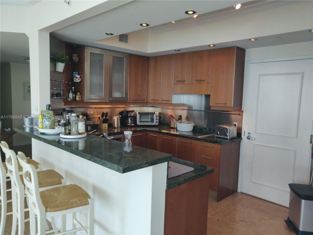 Apartment for rent  Unit #2206 - photo 6016811