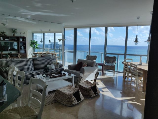 Apartment for rent  Unit #2206 - photo 6016815