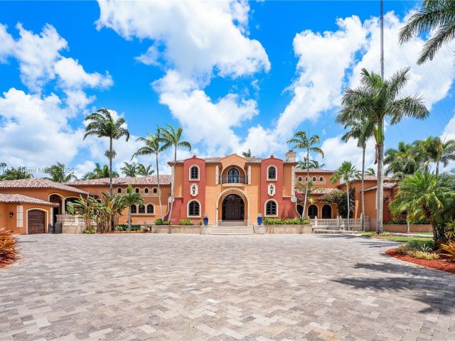 Home for sale at 17201 SW 248th St - photo 6046814