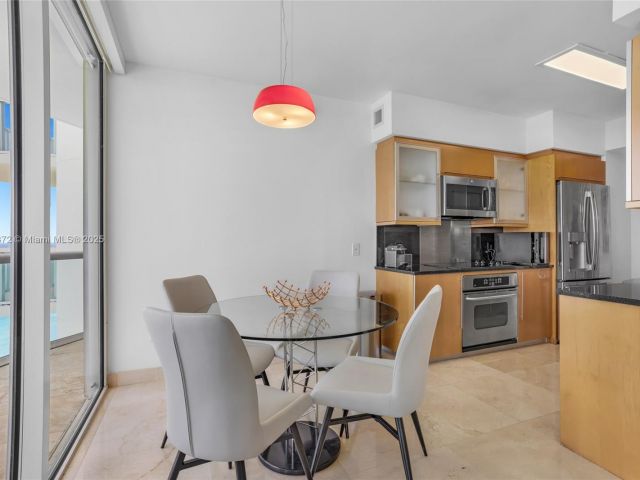 Apartment for sale  Unit #3202 - photo 5977968