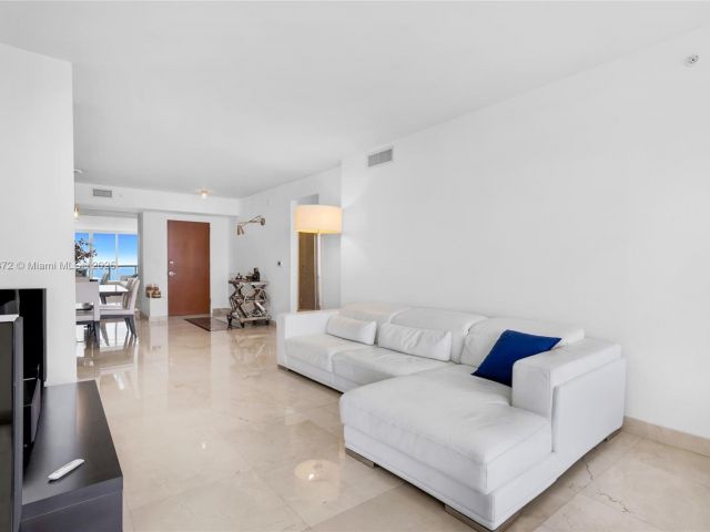 Apartment for sale  Unit #3202 - photo 5977973